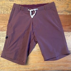Trunks 360 utility shorts size 30 front drawstring pockets wine color